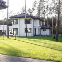 Trīs privātmājas Berģos