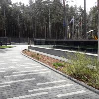 Vēl viena daudzstāvu māja Dzintaros