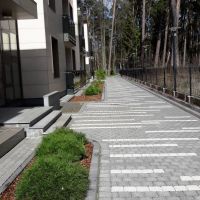 Vēl viena daudzstāvu māja Dzintaros